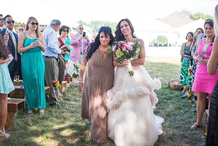Barn Wedding | Outdoor Ceremony